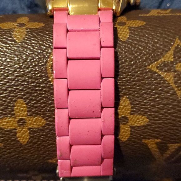 Rocawear Women's RL0129‎ Large Pink & Gold 3 Multifunction Enamel Bezel Watch - Picture 2 of 10